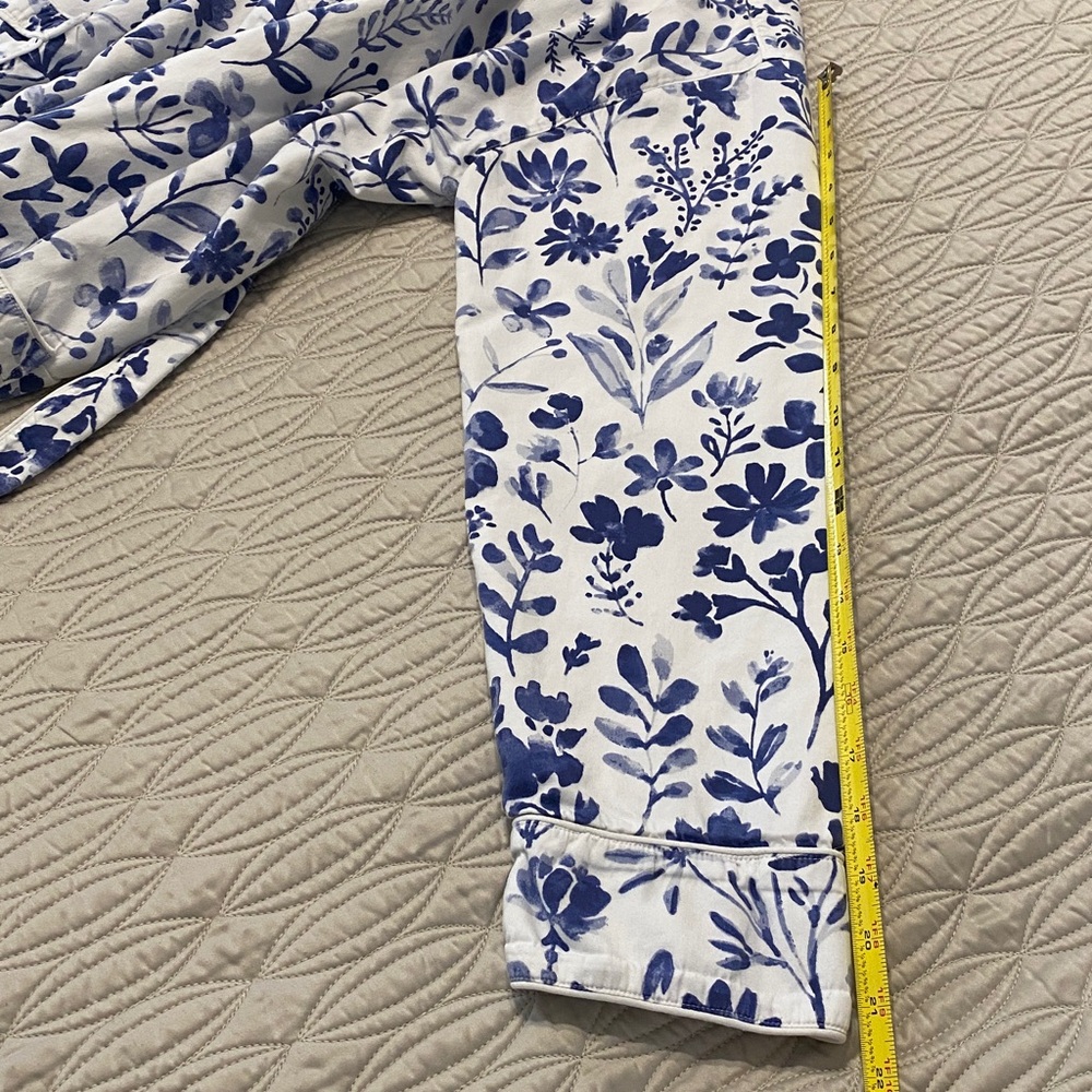 Boll & Branch Spa Robe Size S - Picture 12 of 16